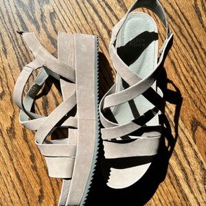 Eileen Fisher women’s size 10 beige platform sandals. Worn once.